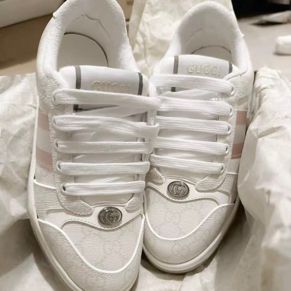 Gucci Women's White and Pink Lace Sneakers